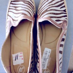 MOOTSIES TOOTSIES Loafers/Slides